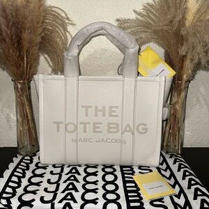 The Leather Medium Tote Bag MARC JACOBS